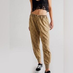 FREE PEOPLE One Betty Quilted Pants
 Size S